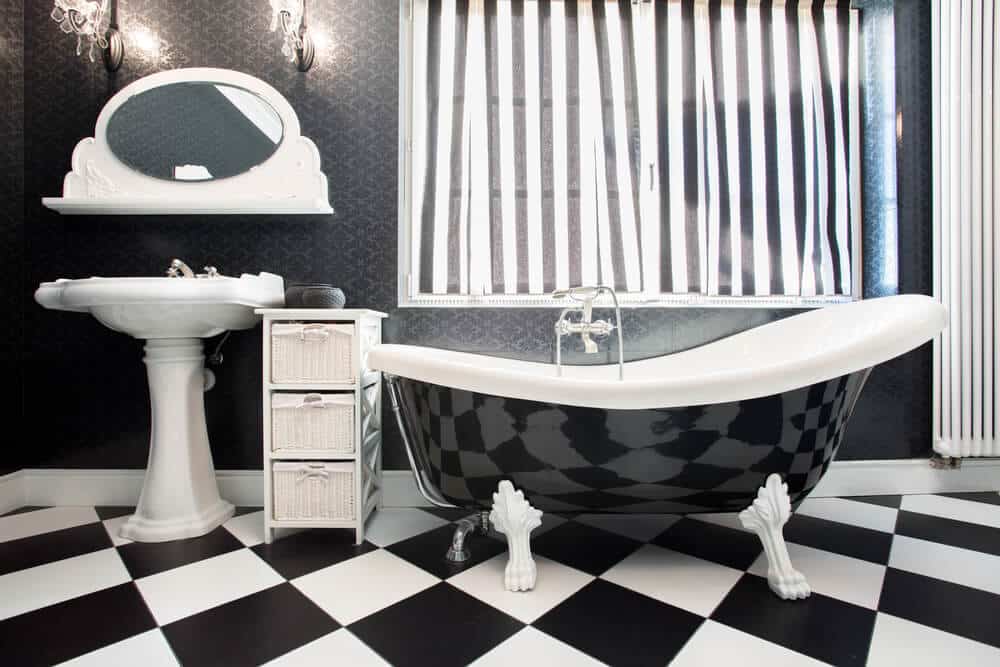 Black bathtub- Big Easy Bathtubs
