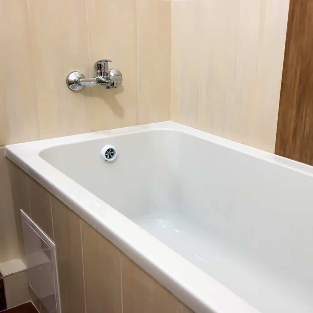 White Luxury Bathtub | Replacement Bathtubs | Big Easy Bathtubs