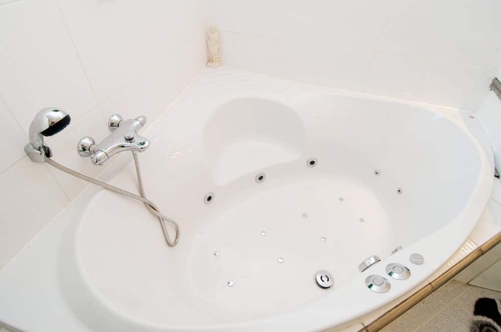 tub with hydrojets